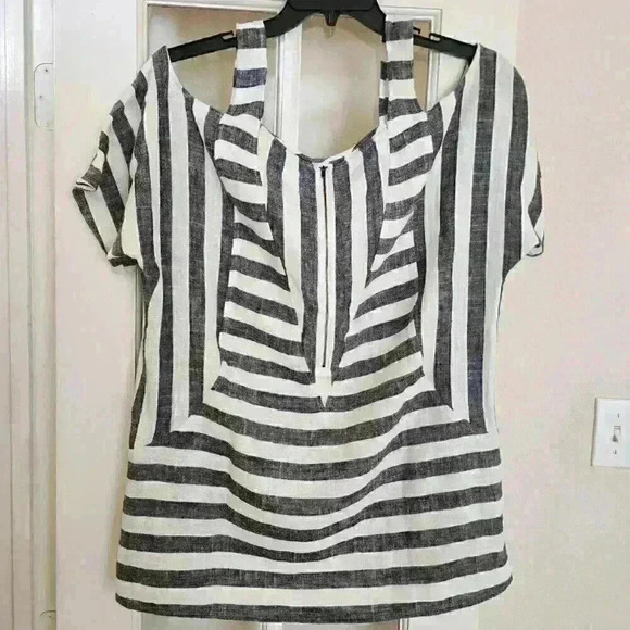 Soft Surroundings Women's Gray White Striped Cold Shoulder Casual Top Size M - Picture 2 of 11